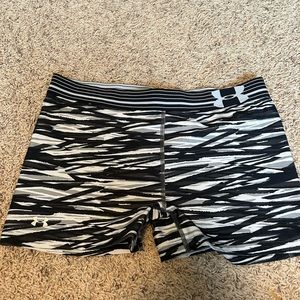 Women’s UA large spandex